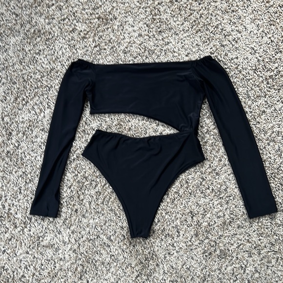 Nasty Gal black cutout bodysuit - Picture 5 of 5